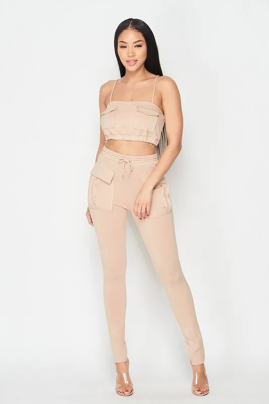 CROPPED CAMI AND JOGGERS SET WITH POCKET DETAILS