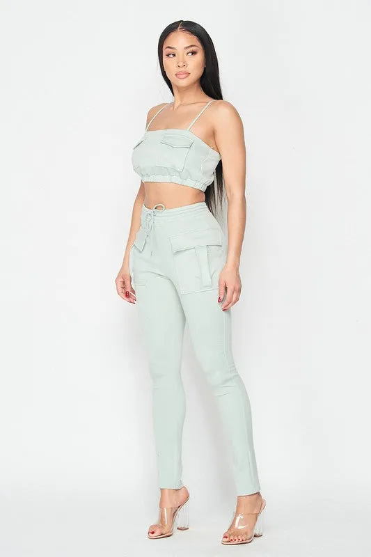 CROPPED CAMI AND JOGGERS SET WITH POCKET DETAILS